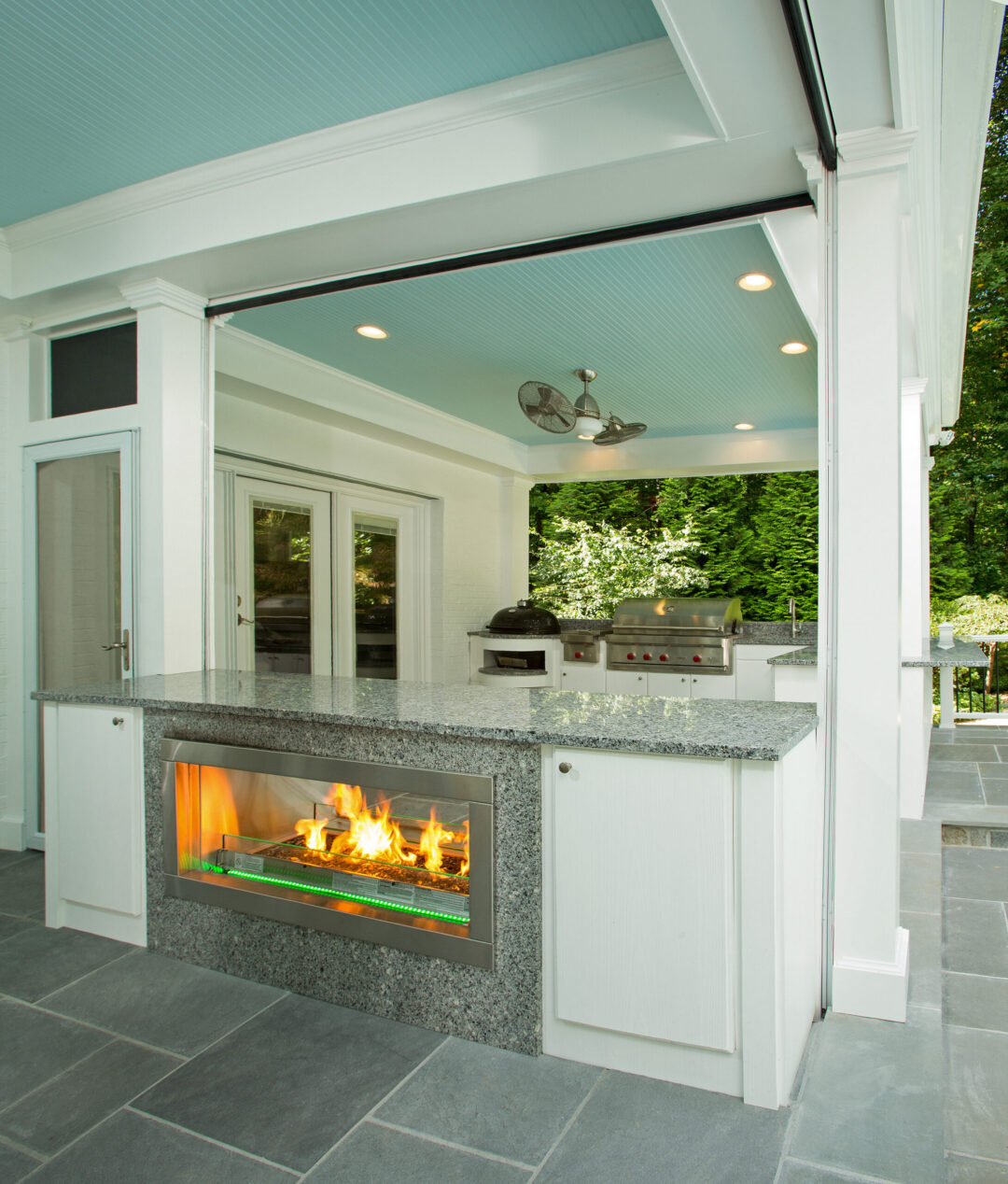 Backyard Retreat + Outdoor Kitchen in McLean, VA