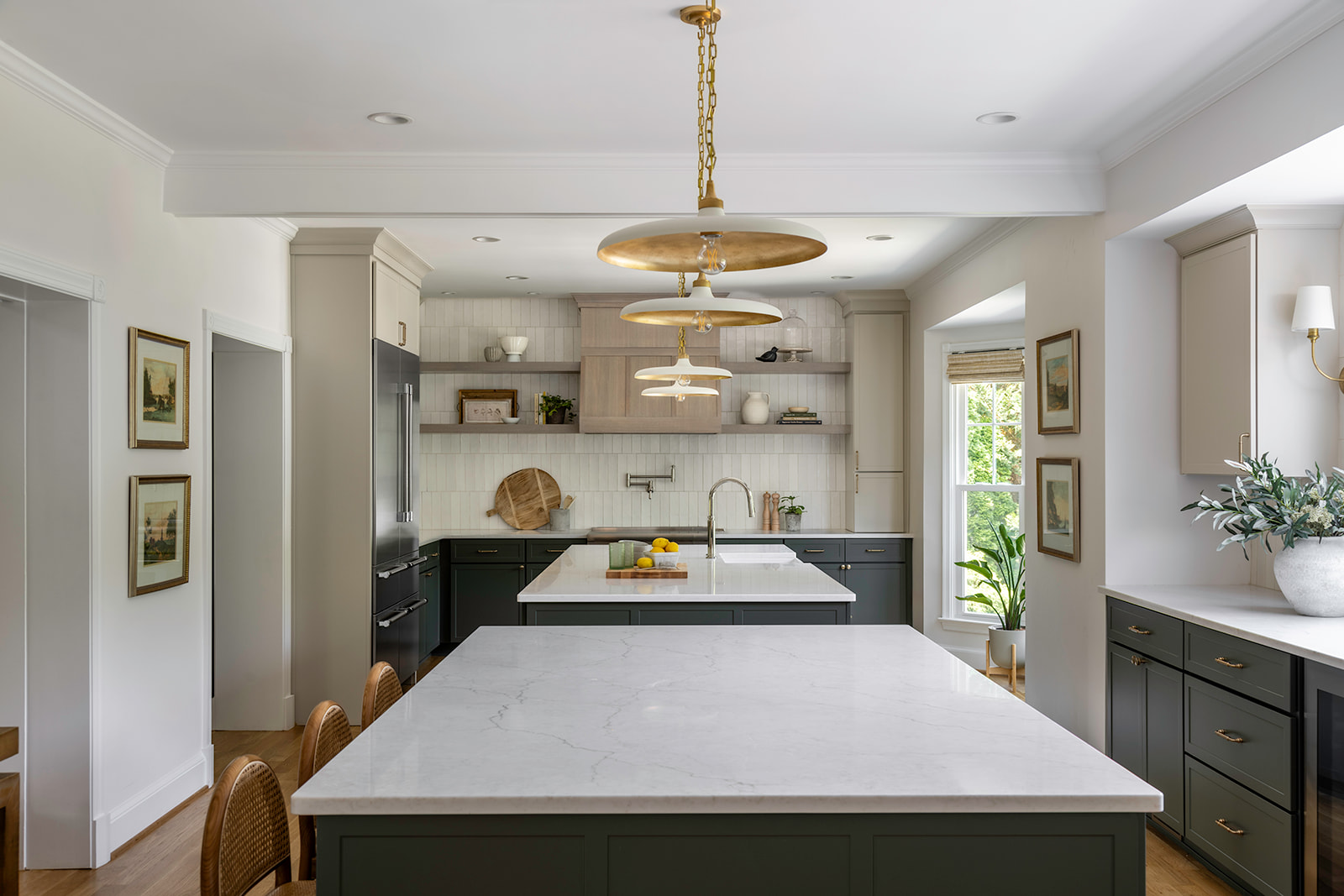 Contemporary Transitional Kitchen Remodel by Sun Design Remodeling Specialists, Inc. project photo