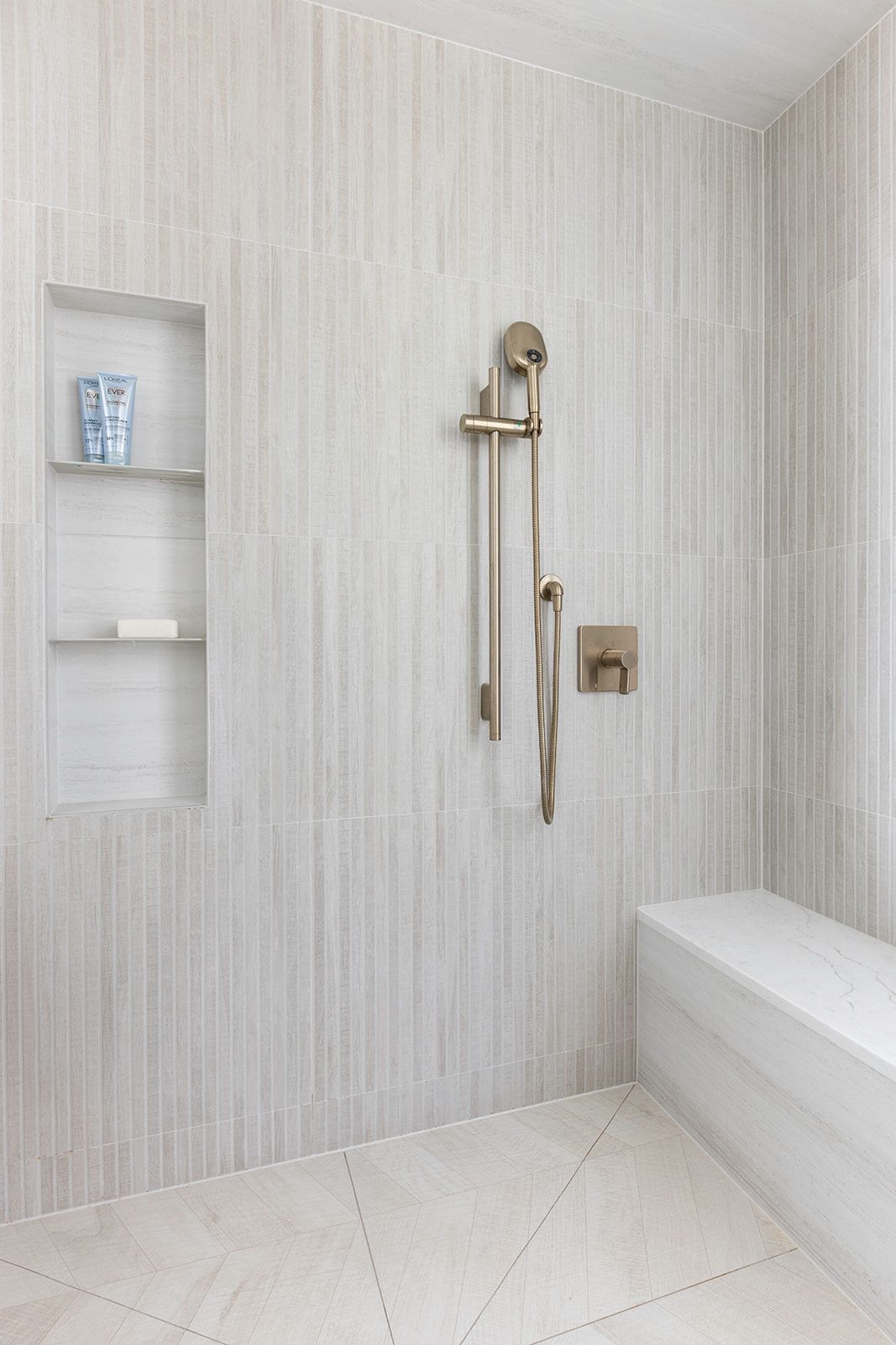 Riverside Primary Bathroom Retreat in Lorton, VA